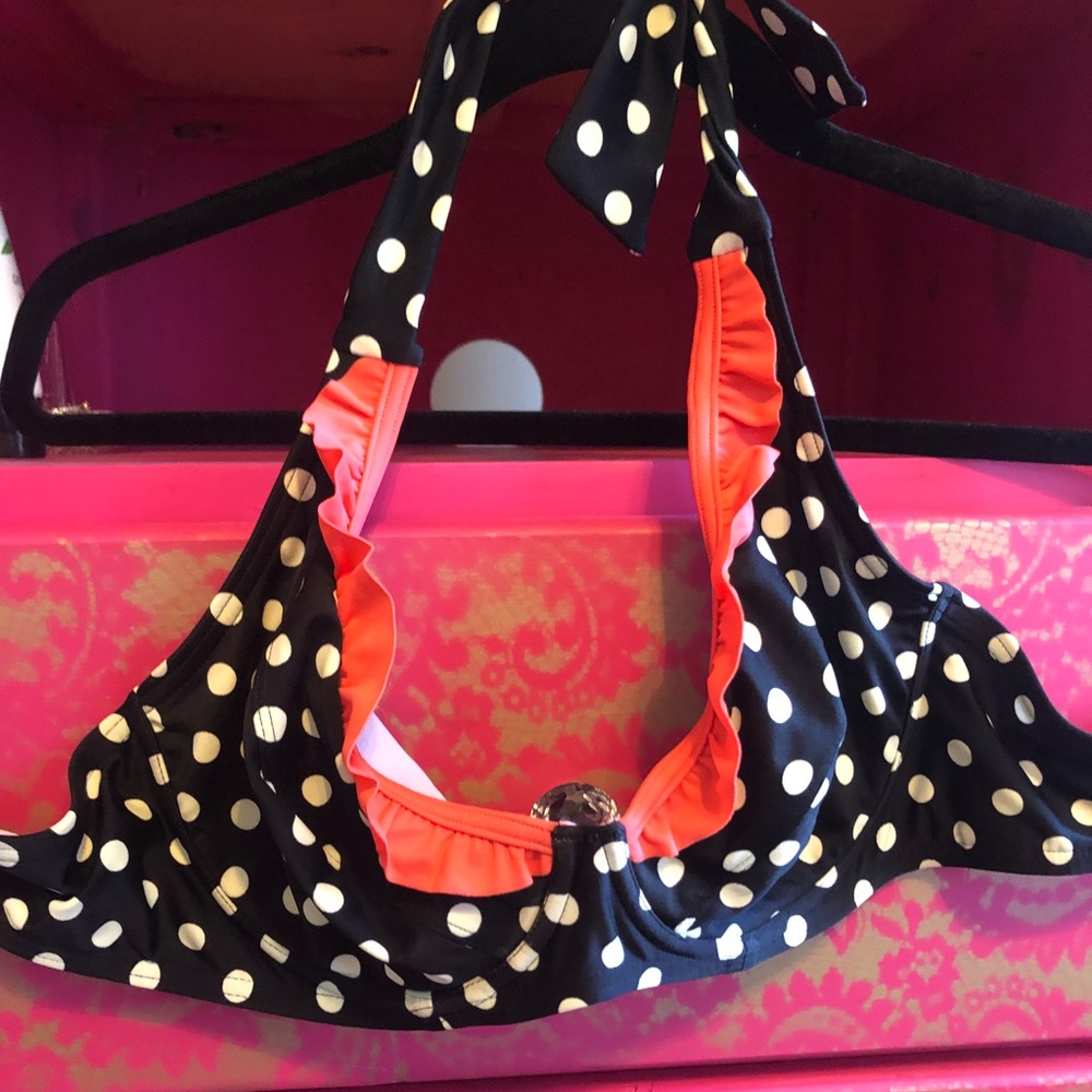 Bathing suit blowout! Size 34DD. Fig leaves brand